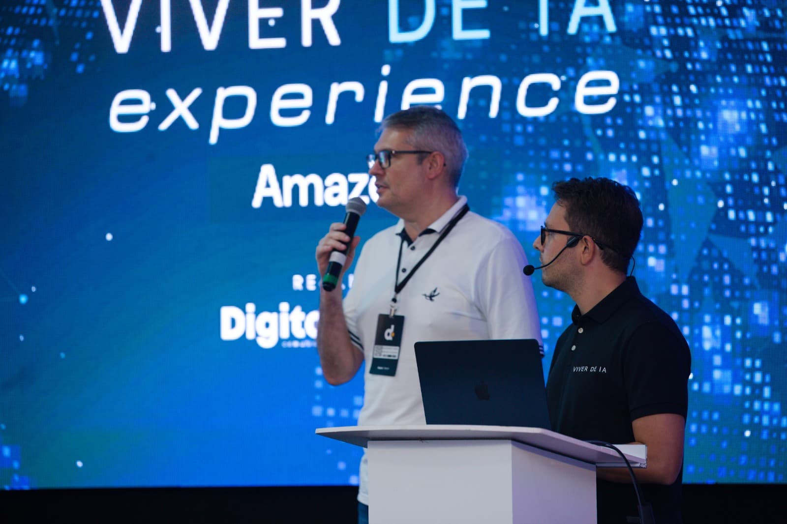 Networking entre empreendedores e gestores na imersão Viver de IA